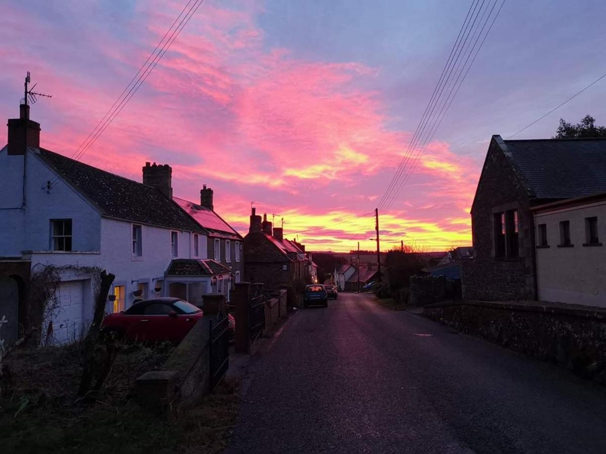 Relax In A 1 Bedroom Apartment Near A Country Pub Eyemouth Exteriér fotografie