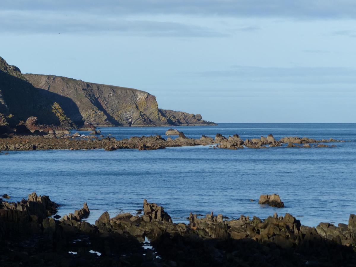 Relax In A 1 Bedroom Apartment Near A Country Pub Eyemouth Exteriér fotografie